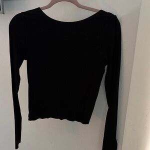 Aritzia Classic Black low back Long Sleeve Tee